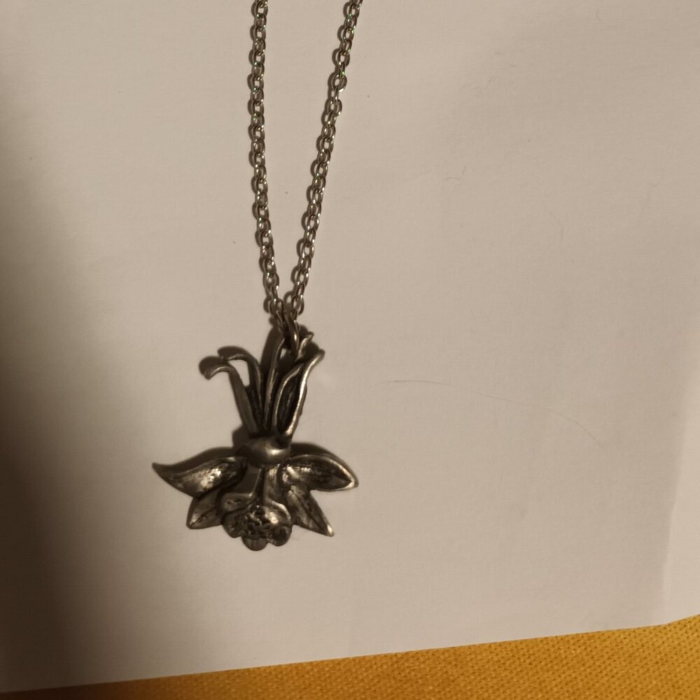 SOLID PEWTER  NECKLACE FROM SULITAN Q  CIRCA 1980